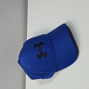 Under Armour UA Blitzing stretch Blue Fit Cap. Size L/XL EUC